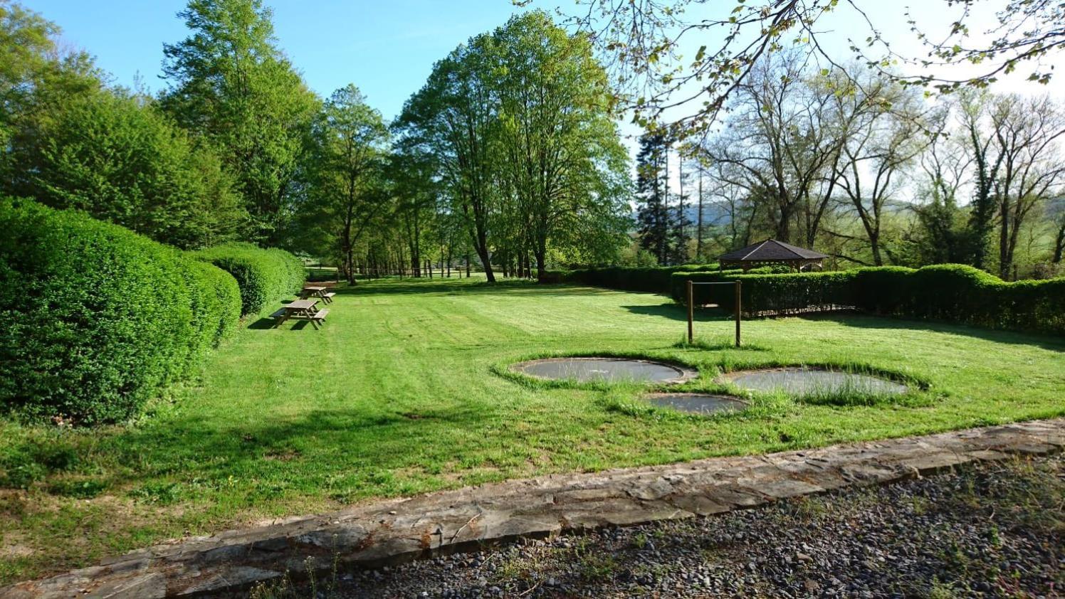Chateau De L Aviette - Rancennes Givet Bagian luar foto