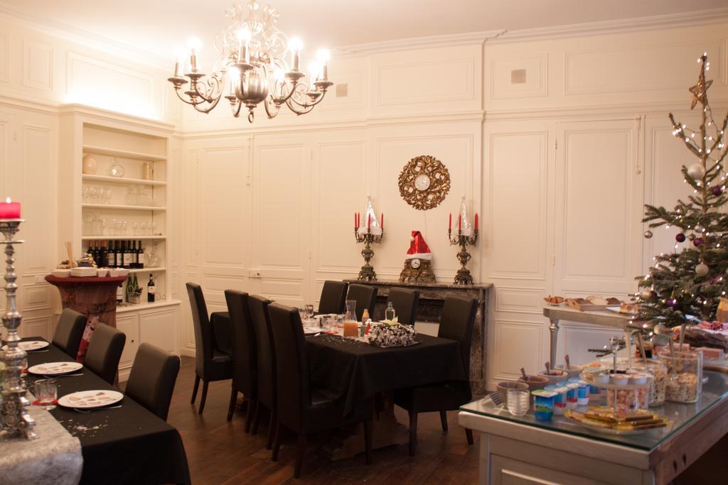 Chateau De L Aviette - Rancennes Givet Bagian luar foto